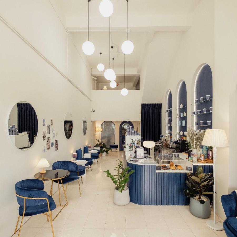 אכסניה Shapel And Cafe *
