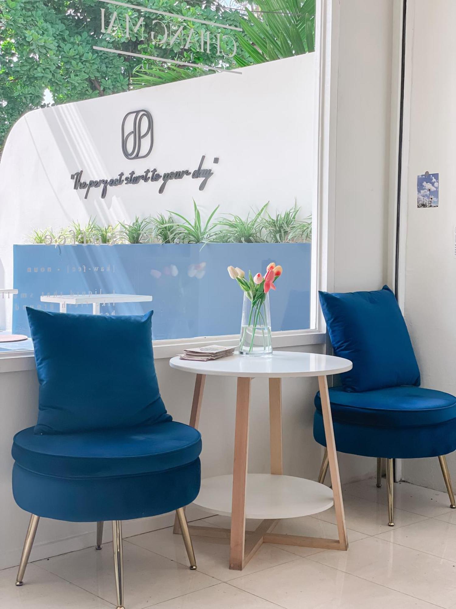 Shapel And Cafe צ'יאנג מאי
